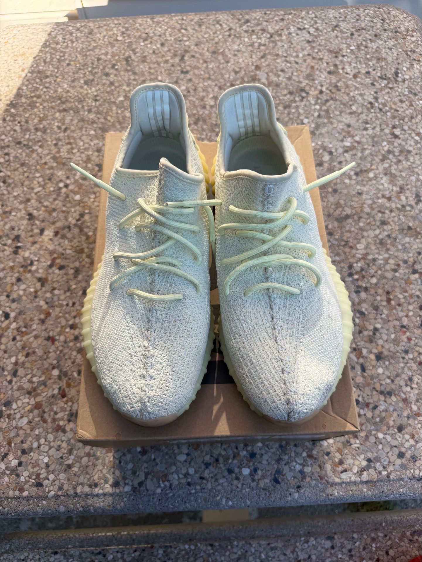 YEEZY BOOST 350 - BUTTERS