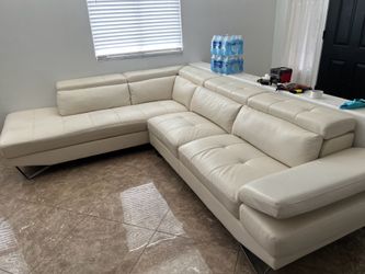 Sectional sofa