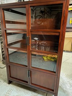 Beautiful display case and matching tv console