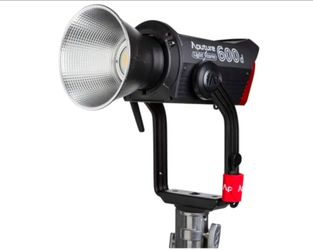 Aputure LS 600d Daylight LED Monolight (V-Mount)