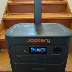 Jackery Explorer Pro 3000
