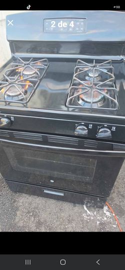 Everything works well stove in good conditon works