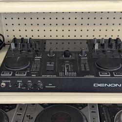 Denon DJ Prime Go With Charger