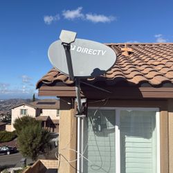 Direct TV Satellite Dish Including Mount