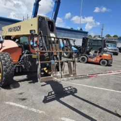 Telehandler 9000# 43’ Reach 