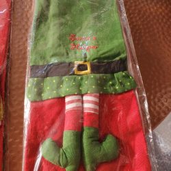 Holiday Decorative Tea Towels, Each Set Has 2, Each Set