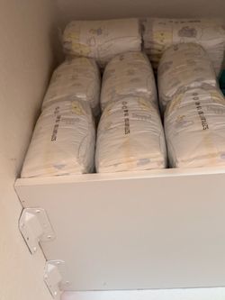 Pampers