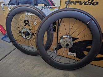 🚴‍♂️ FOR SALE: Reserve 52/63 Carbon Wheelset w/ Shinmano Cassette, Fillmore Valves & Zipp Hub 🚴‍♂️