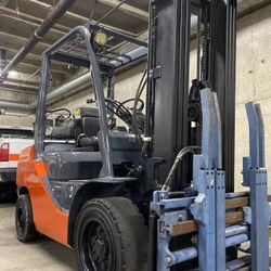 2022 TOYOTA M8 forklift for sale 