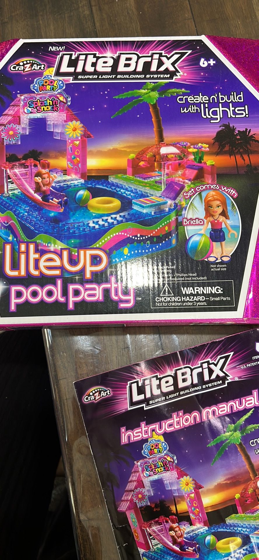 lite brix pool party missing doll and ball .. item shown in picture