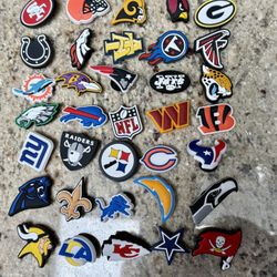 35x NFL Team Logos Croc Jibbitz Charm BUNDLE
