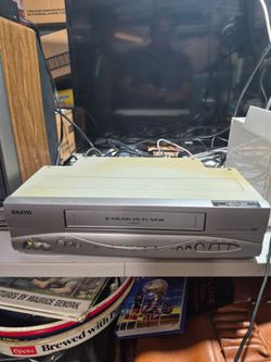 VCR vhs player Sanyo