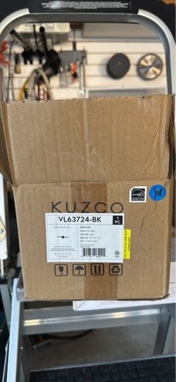 NEW Kuzco Marlon 24" Integrated LED Vanity Light (Matte Black)