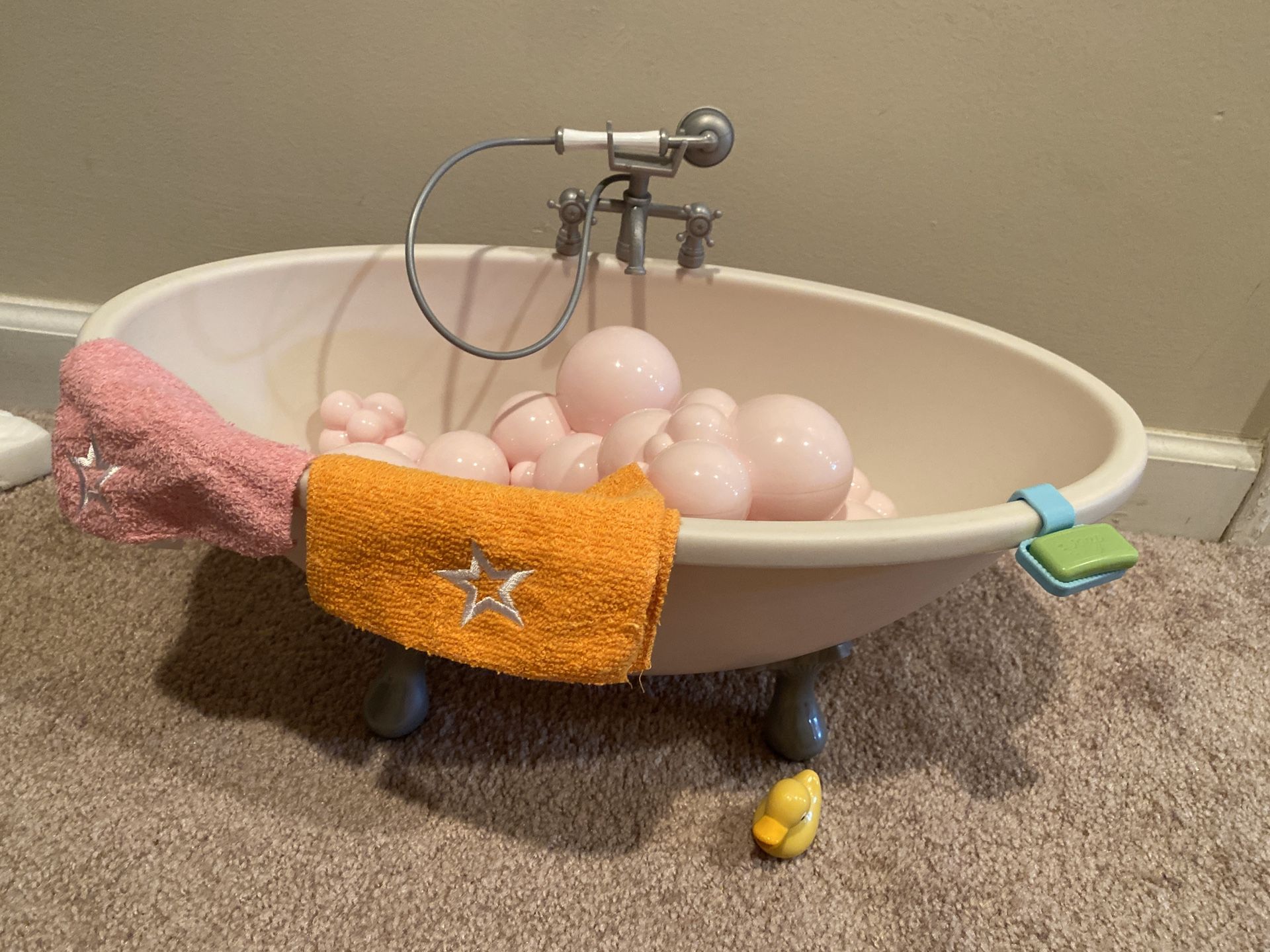 American girl bubble bath tub