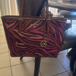  Black And Pink  Michael Kors Purse