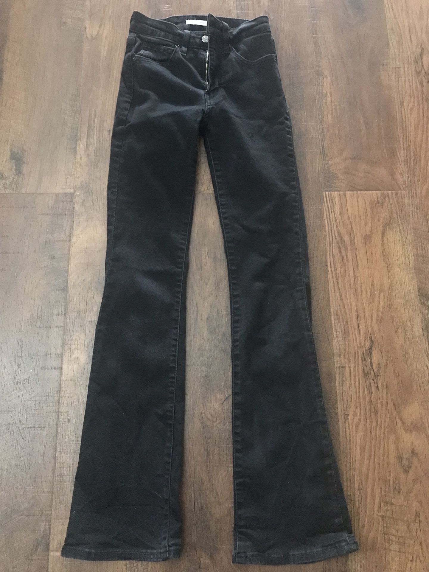 Levi's For Women ( 725 High Rise Bootcut) Size 24 Pickup In Southwest  Bakersfield for Sale in Bakersfield, CA - OfferUp