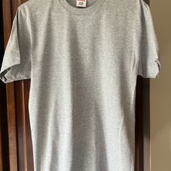 Supreme Men’s Size medium Shirts - New