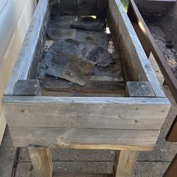 3 garden planter boxes. Can deliver