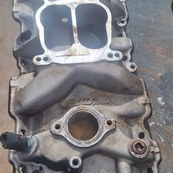 Edelbrock Performer Intake Manifold Sbc Chevrolet  Nice Used Condition.  See Pics #2101 35th Ave And McDowell Phx 