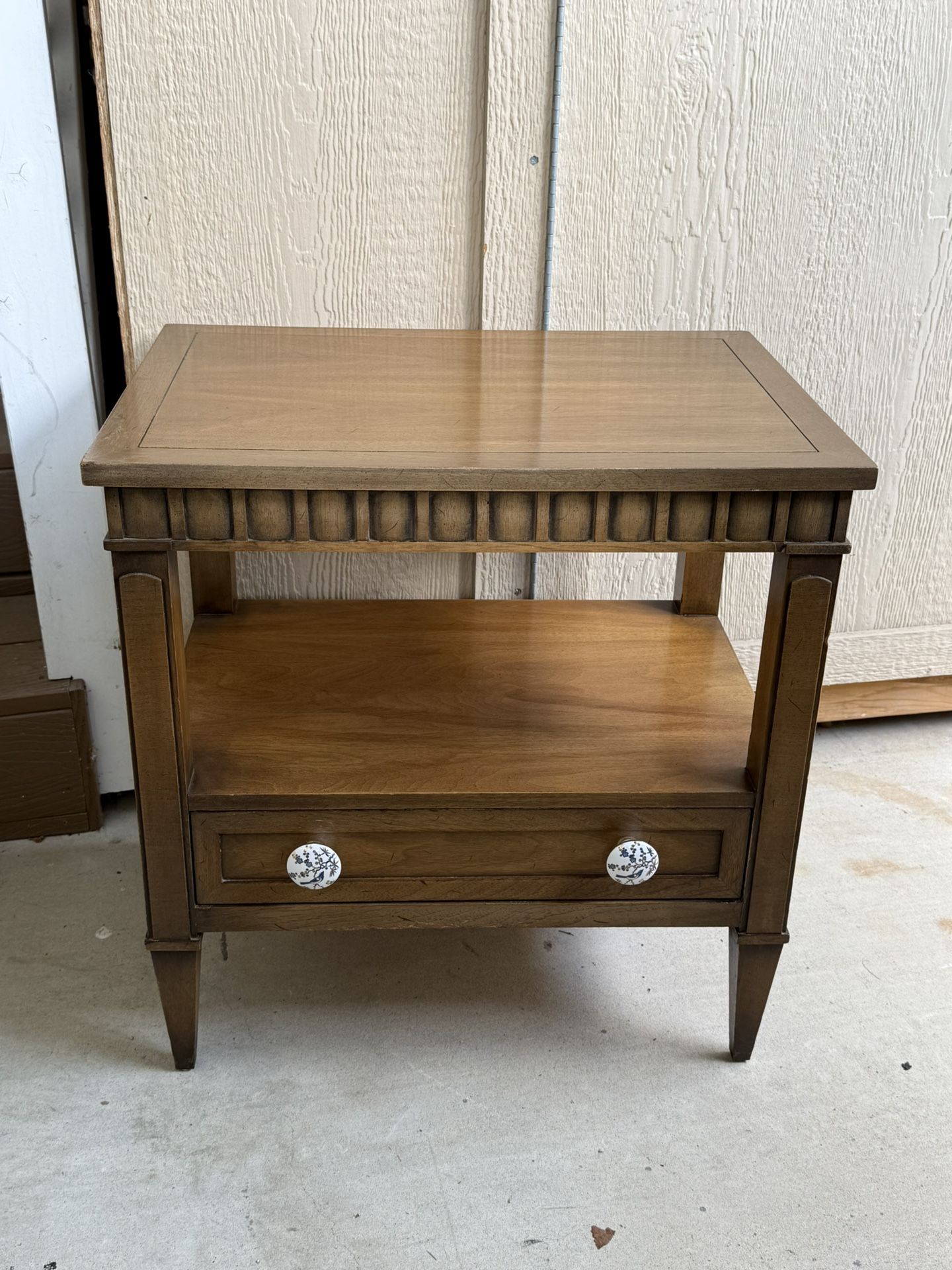 Mid 20th Century Vintage Solid Wood Nightstand/Small Table w/Drawer