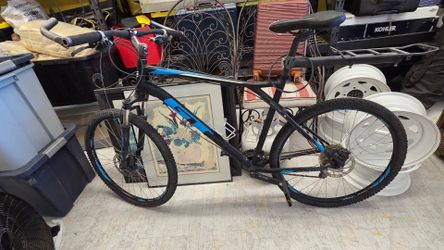 GT Aggressor Pro Mountain Bike
