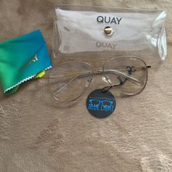 Quay Glasses 
