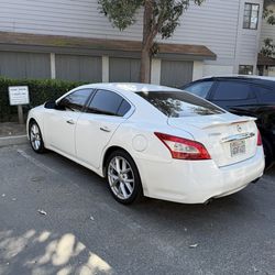 Nissan Maxima