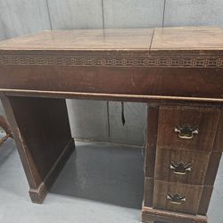 Vintage Kenmore Sewing Machine With Wood Base