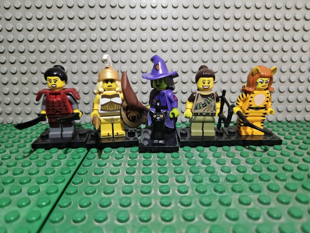 LEGO Minifigures