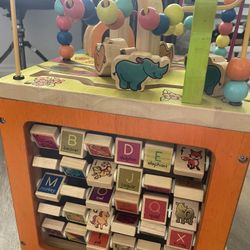 Zany Zoo Activity Cube