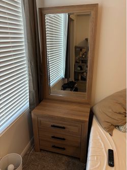 Mini Dressers / Night Stands