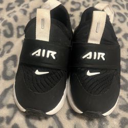 Baby Nikes 7c Barely Worn!