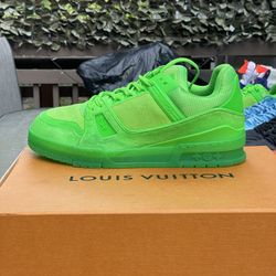 LOUIS VUITTON  Neon Green 'LV Trainer' Sneakers By Virgil abloh. Sz 8 M