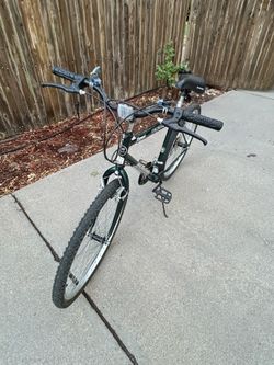 Magna 15-Speed Bike Green Colored