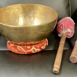 Attunergy 10" Bronze Tibetan Sound Bowl w/ O-ring & Mallets 