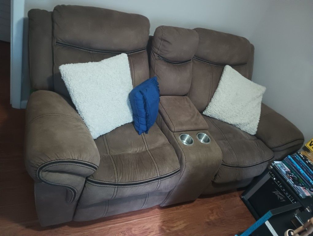 3 Recliner Sofa Seats | Brown Couches
