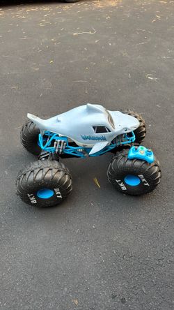 Monster Jam Megalodon RC Monster Truck