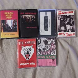 cassette tapes lot of 6 peach kelli pop, jail weddings, business cats and and a few other titles ect/