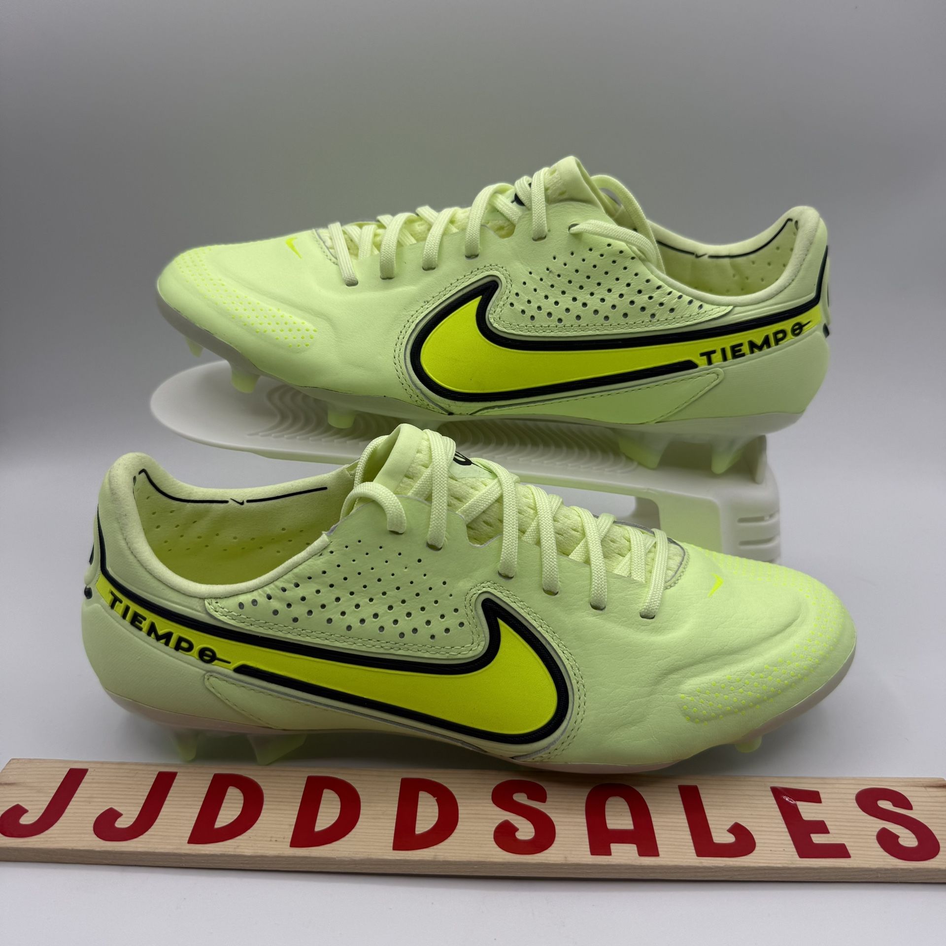 Nike Tiempo Legend 9 Elite Fg Barely Volt White CZ8482 705 Men’s Sz 7/Women 8.5