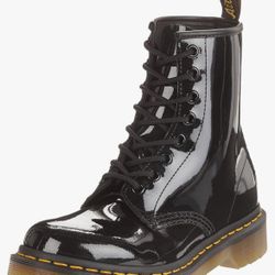 Size 8L Dr. Martens Patent Leather Shoes (AirWair)