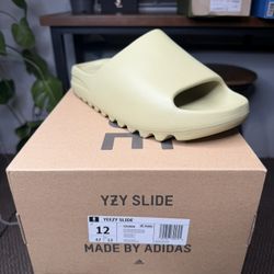 Yeezy Slides Resin