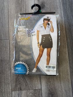 Women Yacht Captain size Large 12/14