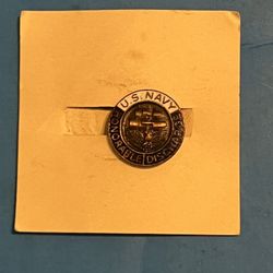 New Original WWII US Navy Honorable Discharge Badge - Screw Back Lapel Pin