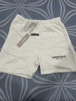 essential shorts size M