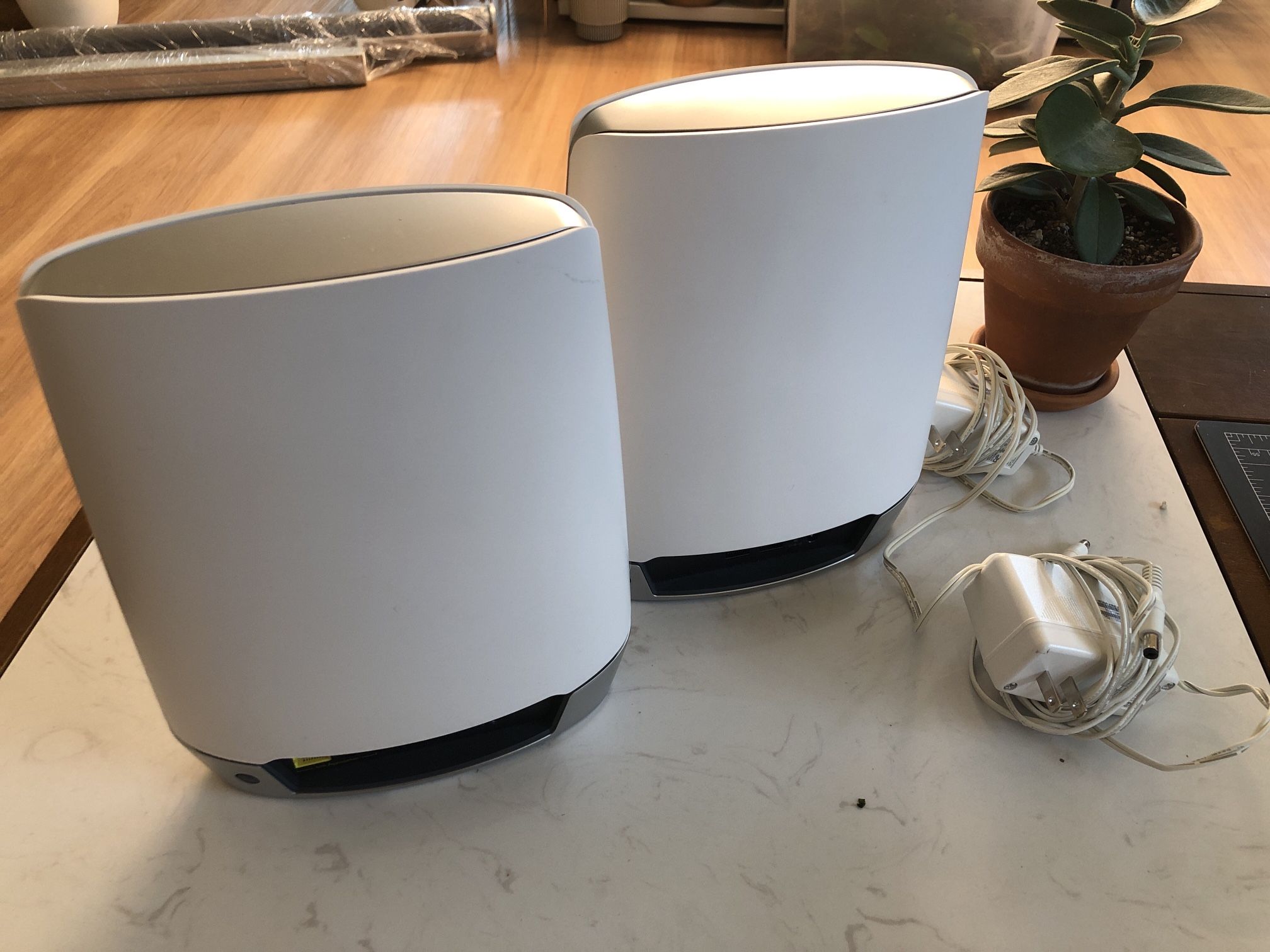 Orbi RBR750 (router) with 1 RBS750 (satellite) for Sale in Temple City