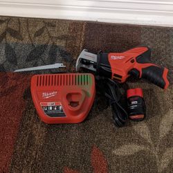 Milwaukee Hackzall Saw M12 