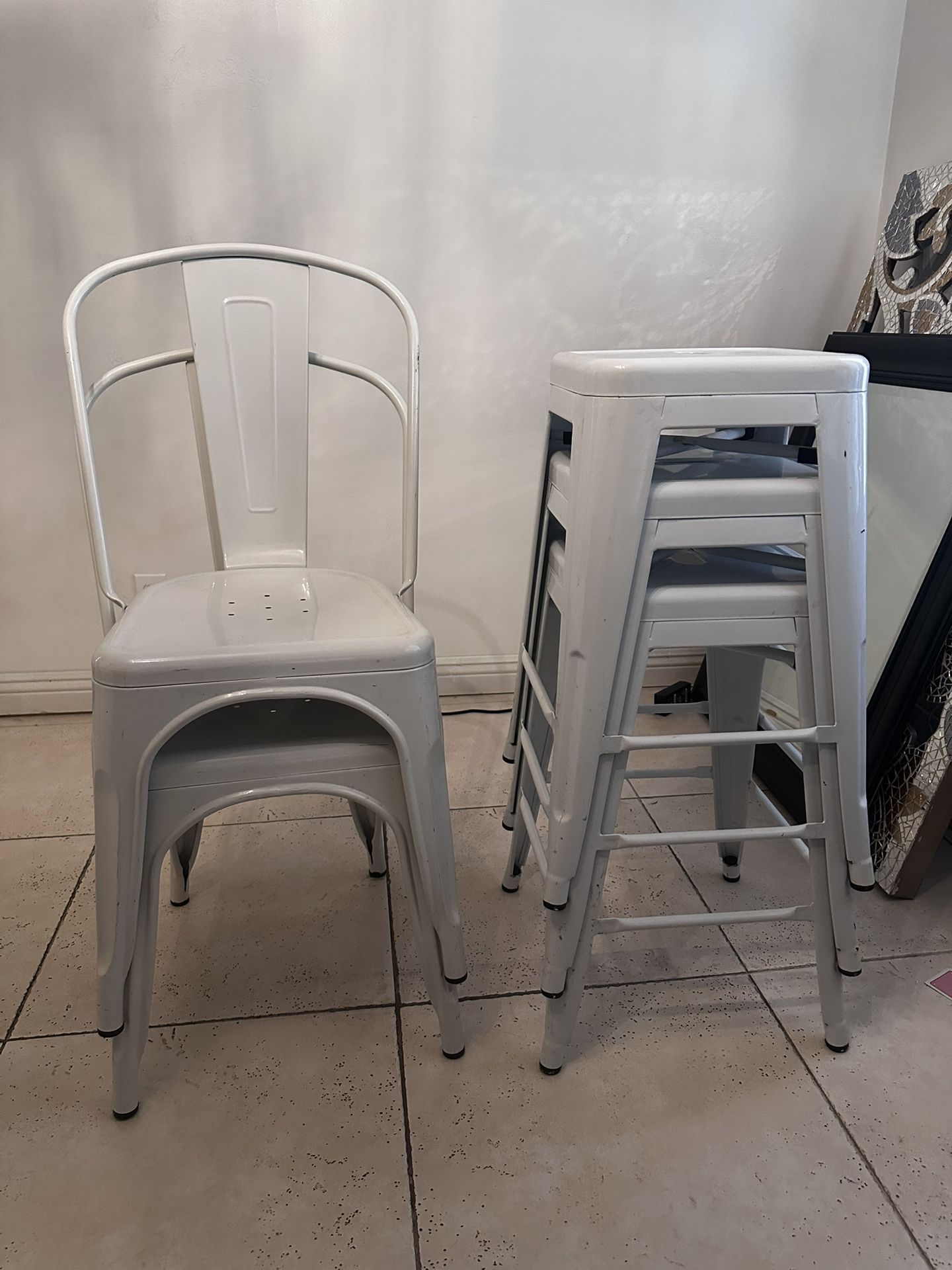 2 White Chairs 3 Stools. 