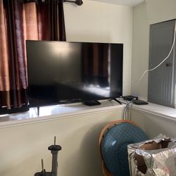Vizio Tv 50” With Remote