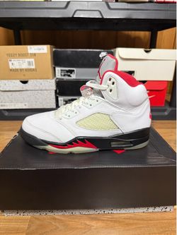 Jordan 5 “Fire Red Silver Tongue” 2020 Size 8M