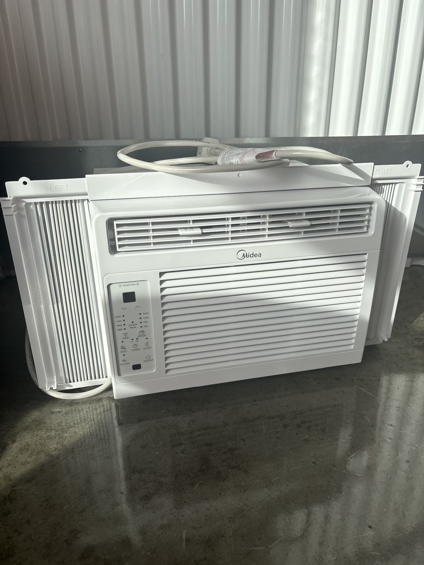 Almost New! Window AC Unit